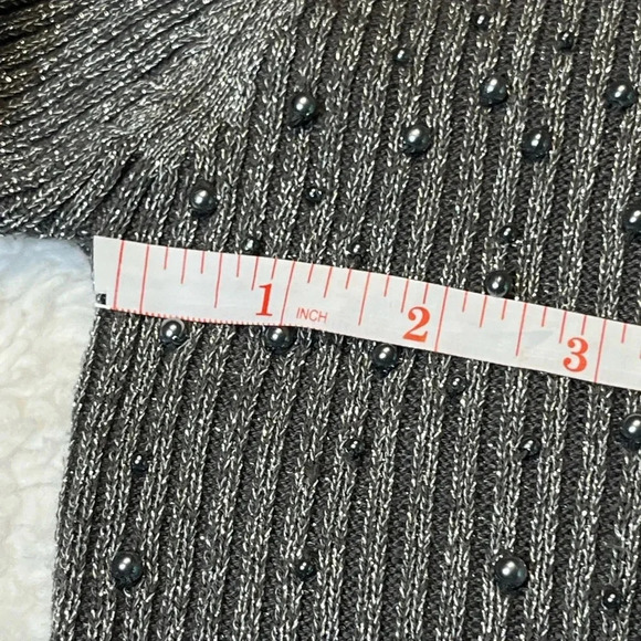 Maggie Barnes Women Gray Silver beads rib knit sweater. Gray/silver size 1X used - Picture 12 of 16